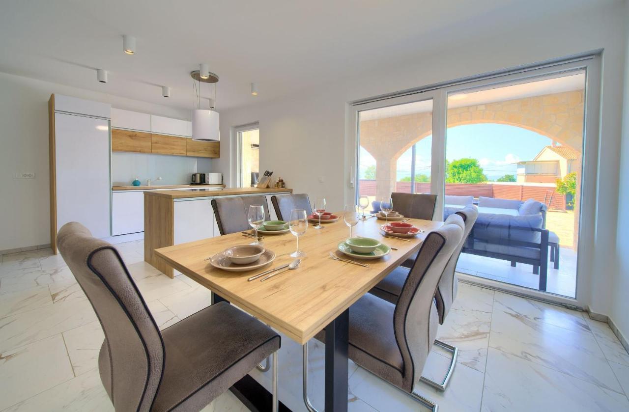 Holiday House Sea & Sun Residence Rasopasno Dış mekan fotoğraf